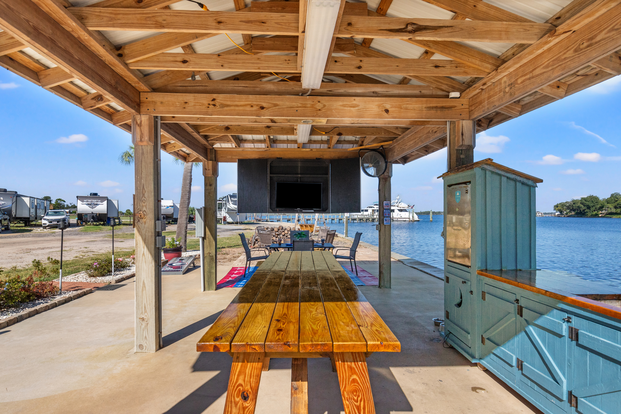 outdoor tv area